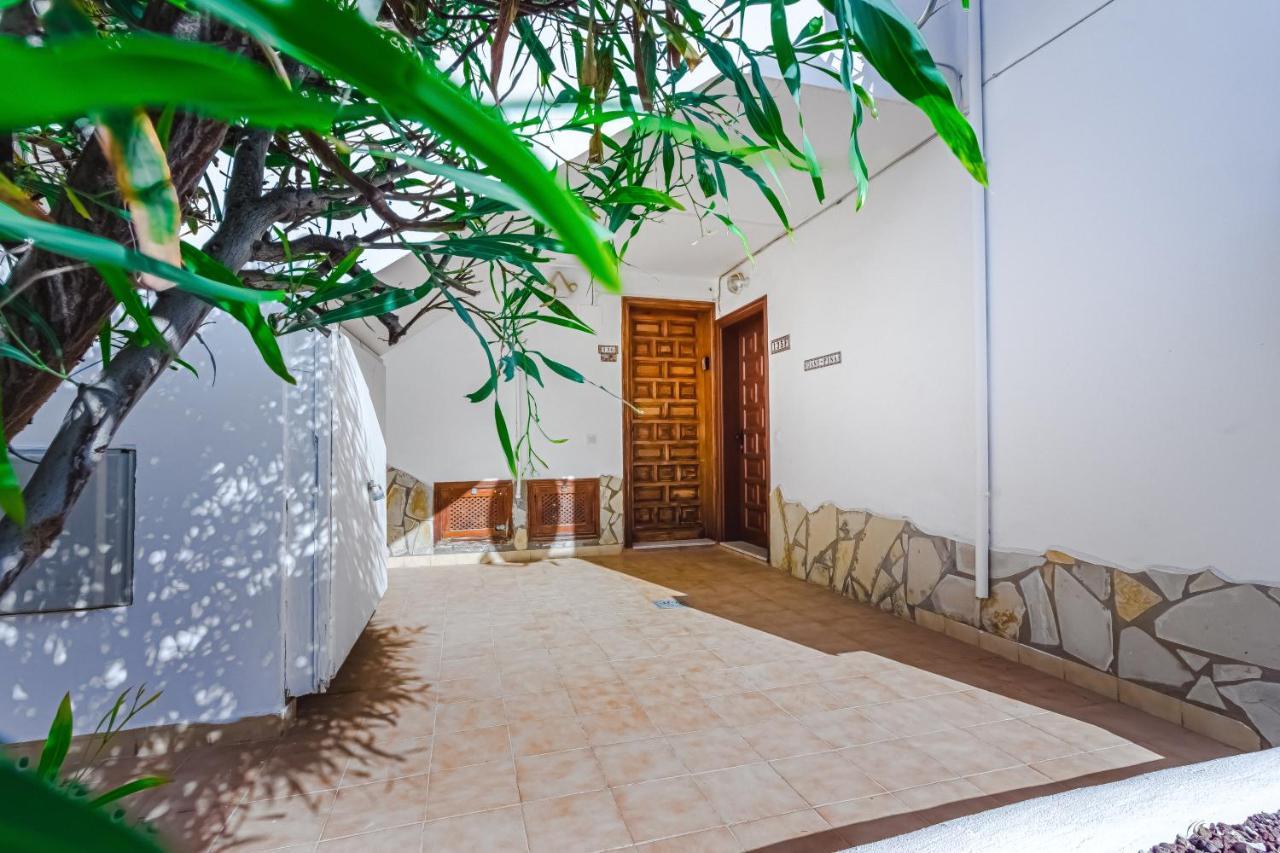 Fantastic Large Studio In Front Of Beach Heated Pool Wifi Arona  Eksteriør billede